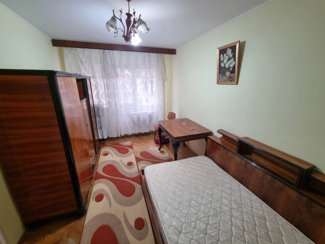 Apartament 3 camere - Tatarasi
