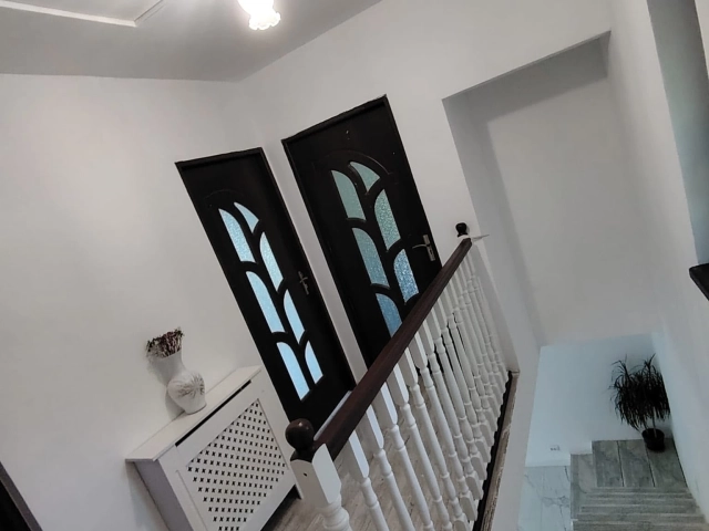 Apartament 4 camere - Popas Pacurari