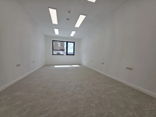 Apartament 4 camere - Nicolina