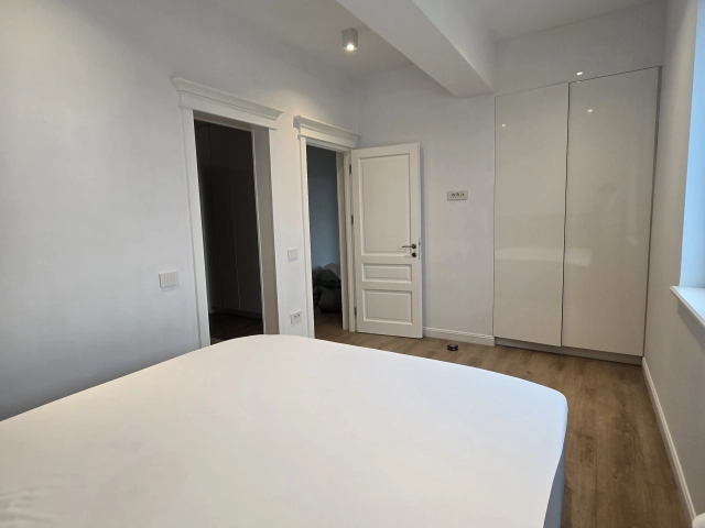 Apartament 4 camere - Centru
