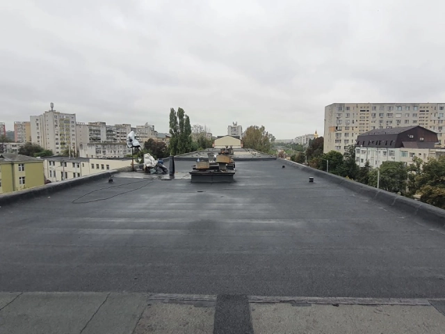 Apartament 3 camere - Podu Ros