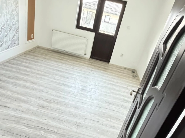 Apartament 4 camere - Popas Pacurari