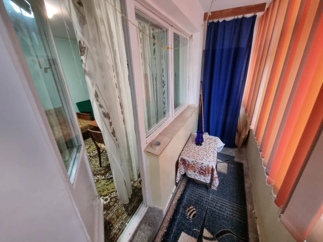 Apartament 3 camere - Tatarasi
