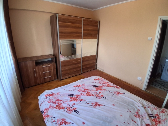 Apartament 3 camere - Centru Civic