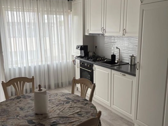 Apartament 2 camere - Podul de Fier