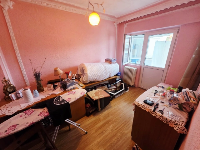 Apartament 4 camere - Dacia