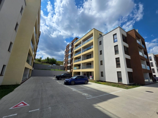 Apartament 2 camere - Podul de Fier