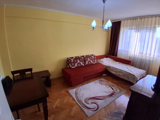 Apartament 3 camere - Centru Civic