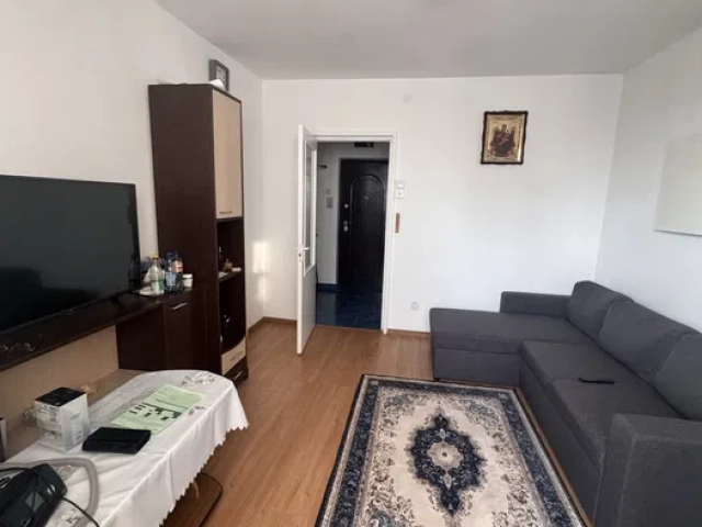 Apartament 3 camere - Tatarasi