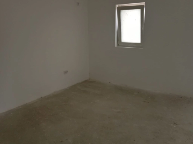 Apartament 5 camere - Miroslava