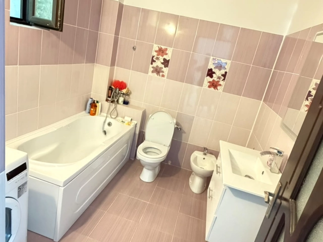 Apartament 4 camere - Popas Pacurari