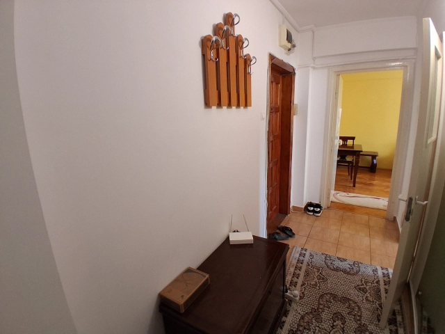 Apartament 3 camere - Centru Civic