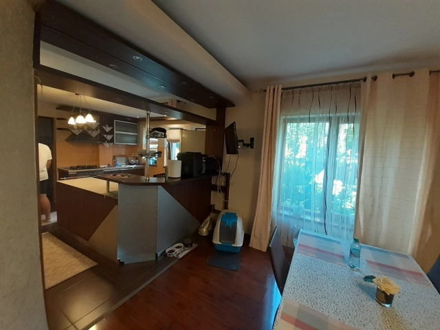 Apartament 4 camere - Pacurari
