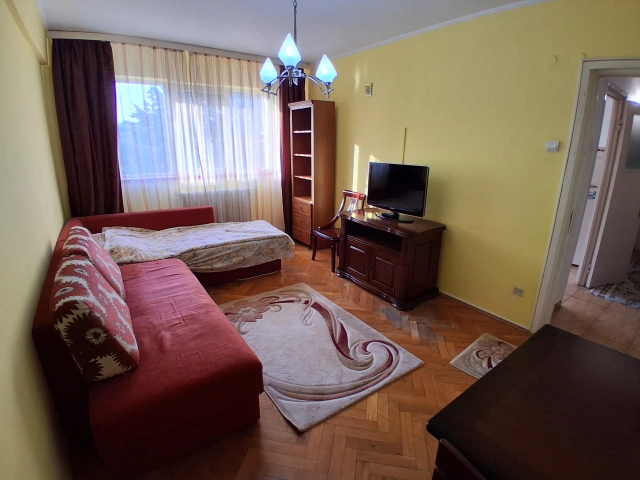 Apartament 3 camere - Centru Civic