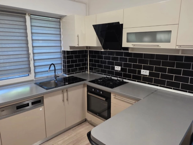Apartament 3 camere - Popas Pacurari