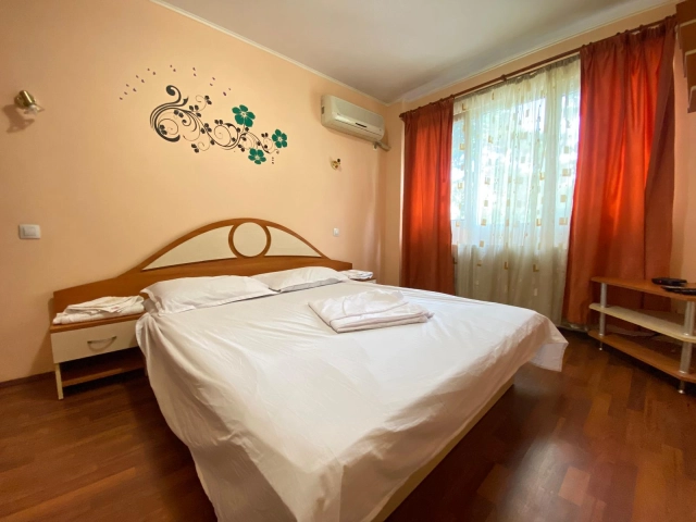 Apartament 3 camere - Podu Ros