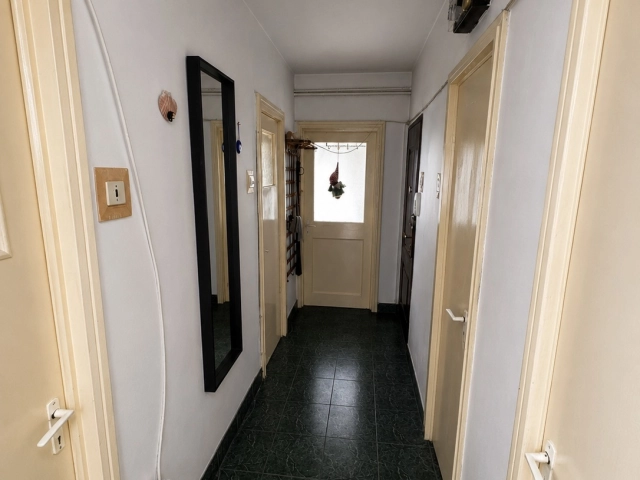 Apartament 3 camere - Podu Ros