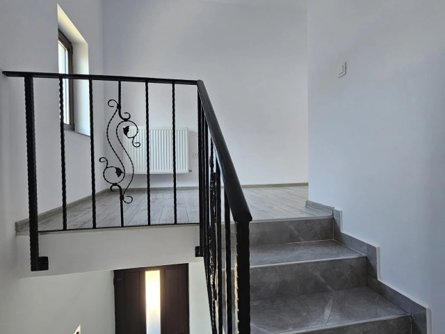 Apartament 4 camere - Horpaz