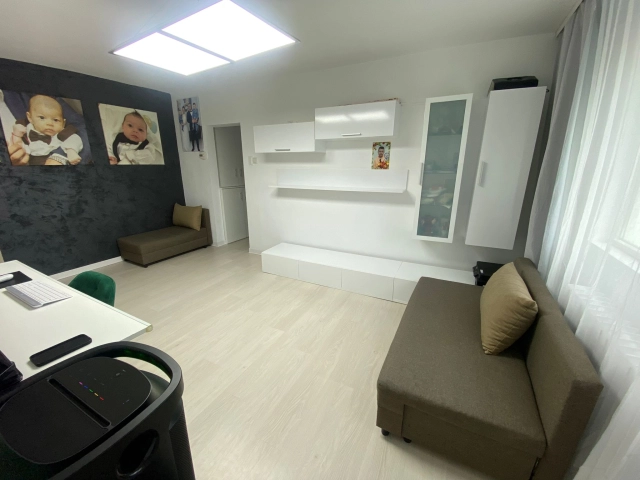 Apartament 3 camere - Podu Ros