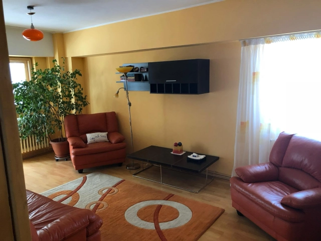 Apartament 3 camere - Nicolina