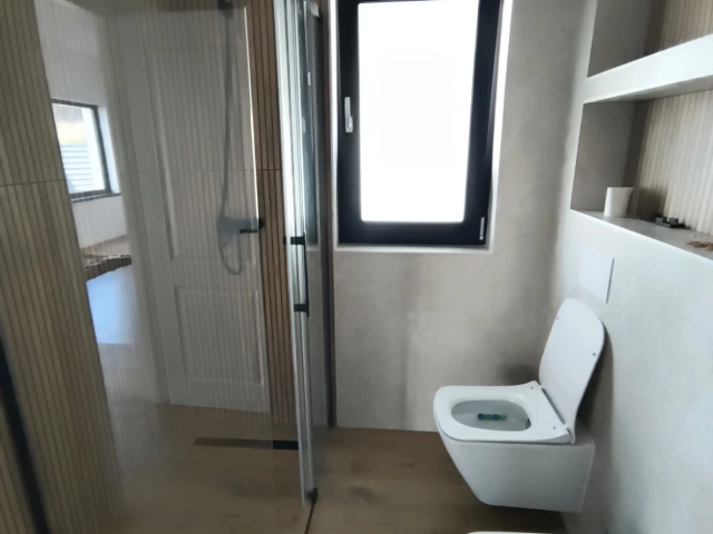 Apartament 4 camere - Valea Adanca