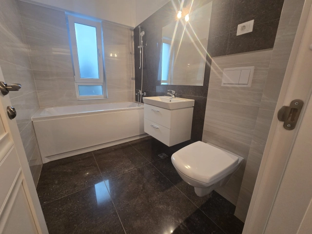 Apartament 3 camere - Popas Pacurari