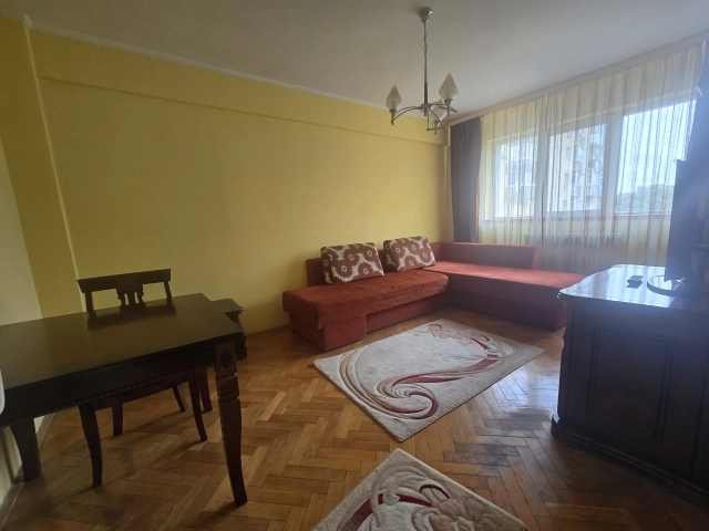 Apartament 3 camere - Centru Civic