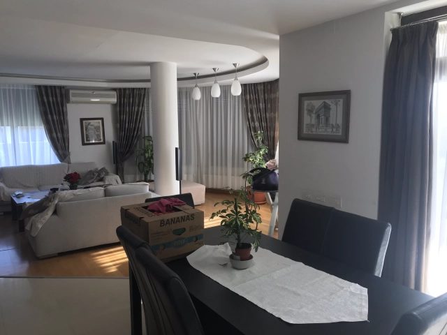 Apartament 4 camere - Popas Pacurari