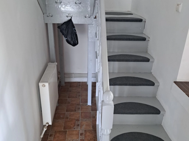 Apartament 5 camere - Lunca Cetatuii