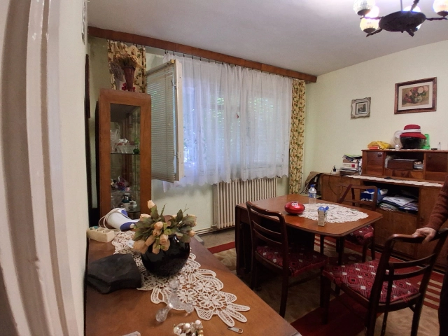 Apartament 3 camere - Podu Ros