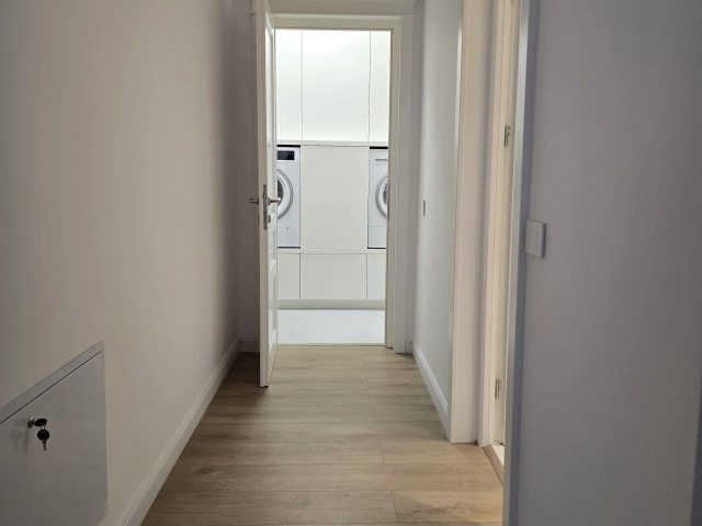 Apartament 4 camere - Centru