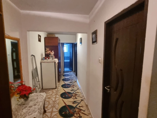 Apartament 3 camere - Frumoasa