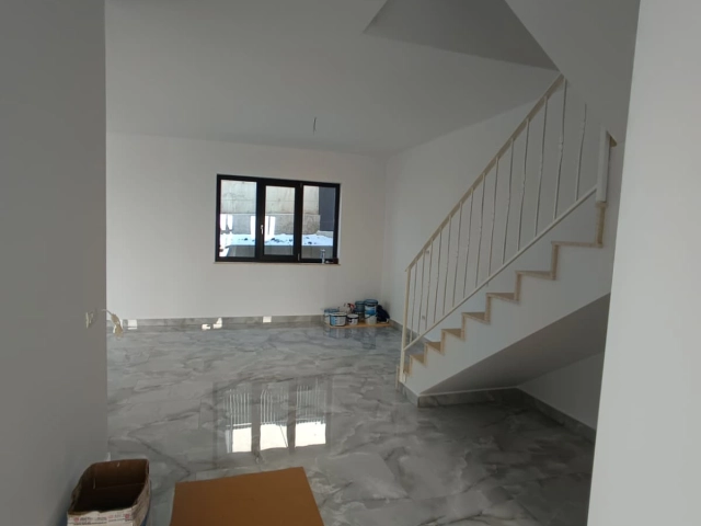 Apartament 4 camere - Valea Lupului