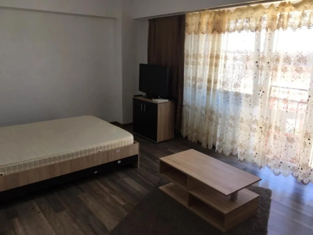 Apartament 1 camere - Podu Ros