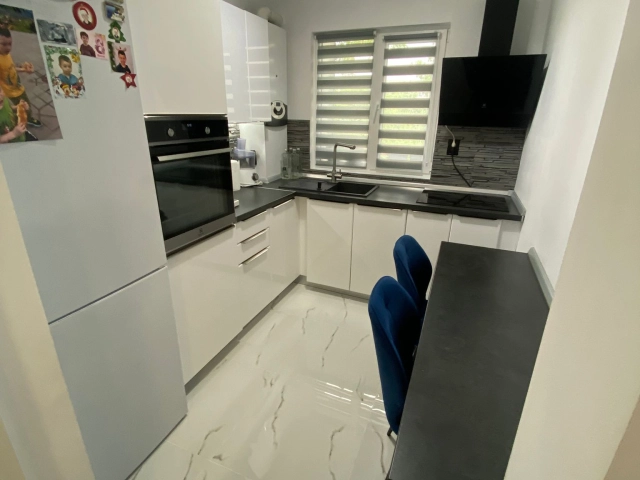 Apartament 3 camere - Podu Ros