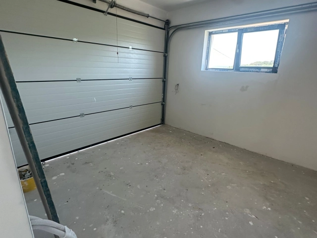 Apartament 4 camere - Valea Adanca