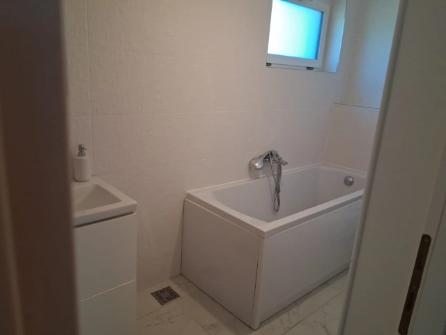 Apartament 4 camere - Visani