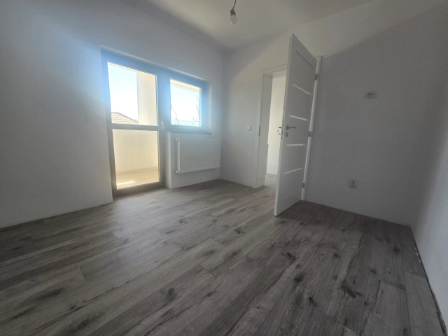 Apartament 5 camere - Bucium