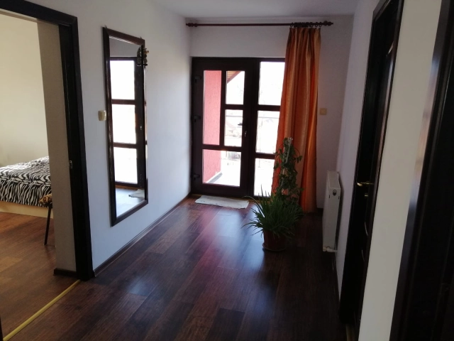 Apartament 5 camere - Visani