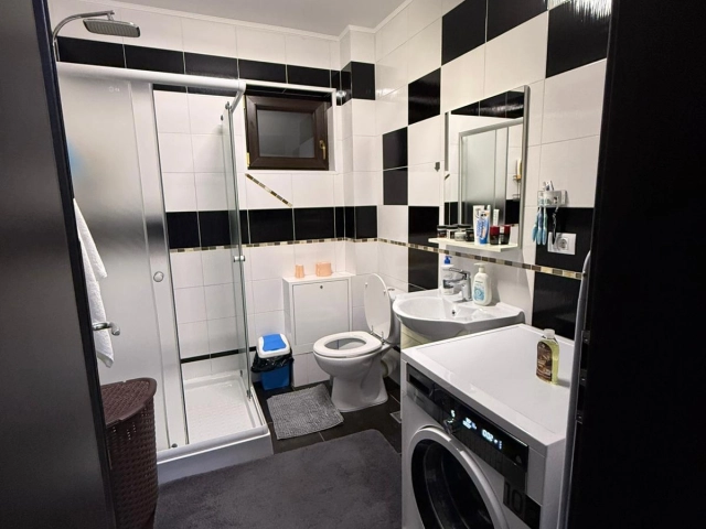Apartament 5 camere - Valea Adanca