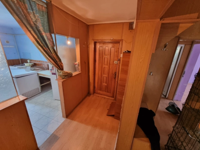 Apartament 4 camere - Tomesti