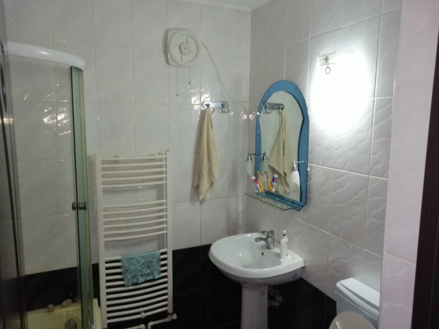 Apartament 5 camere - Visani