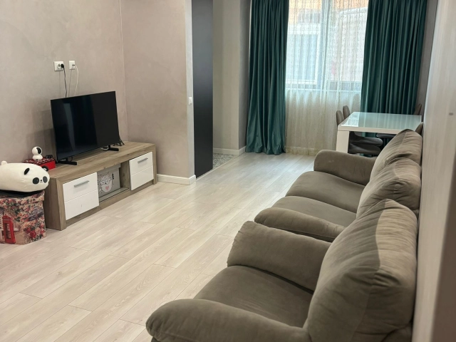 Apartament 3 camere - Centru