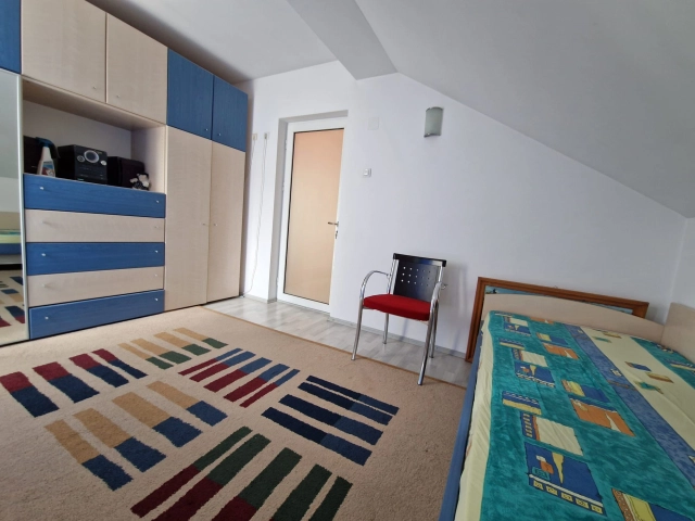 Apartament 4 camere - Bucium