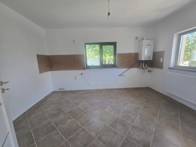 Apartament 5 camere - Bucium