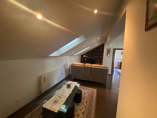 Apartament 4 camere - Popas Pacurari