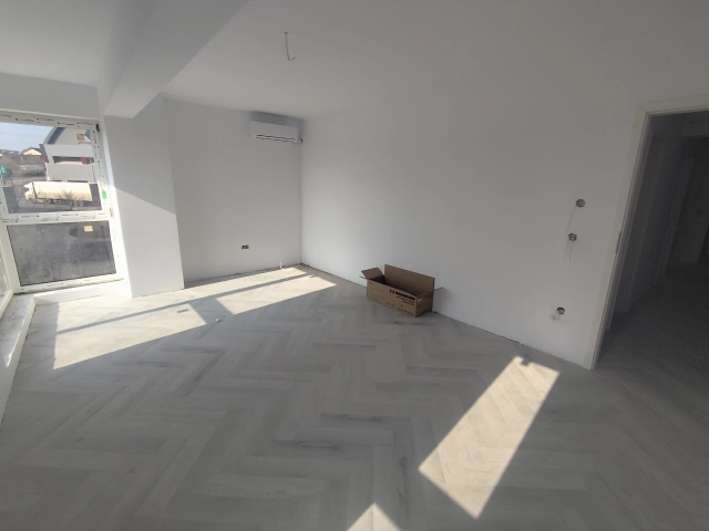 Apartament 3 camere - Nicolina