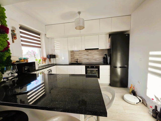 Apartament 3 camere - Podul de Fier