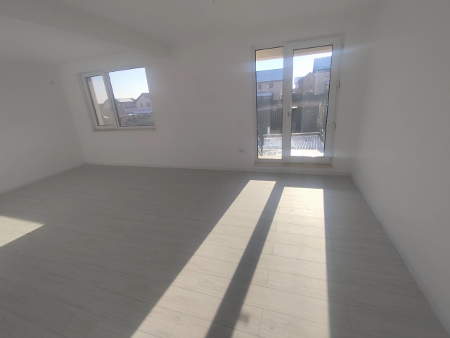 Apartament 4 camere - Popas Pacurari