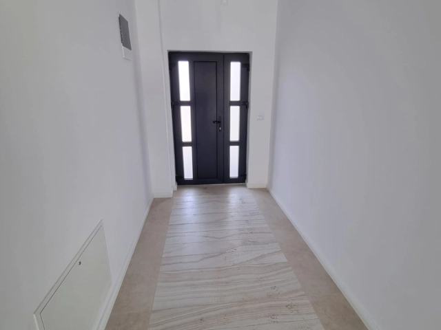 Apartament 4 camere - Bucium